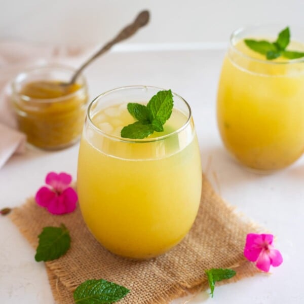 Aam panna in two glass