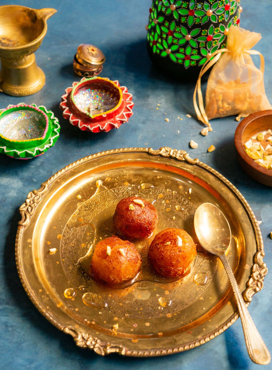 Gulab Jamun (Indian Dessert Balls) Piping Pot Curry