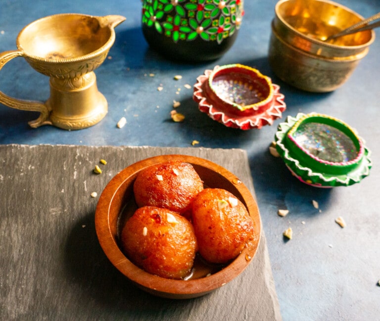 Gulab Jamun (Indian Dessert Balls) Piping Pot Curry
