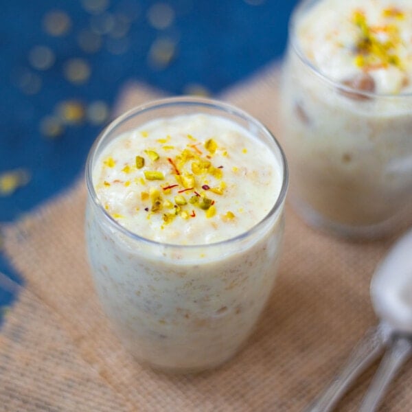 Oats Payasam, also called Oats Kheer, in small cups.