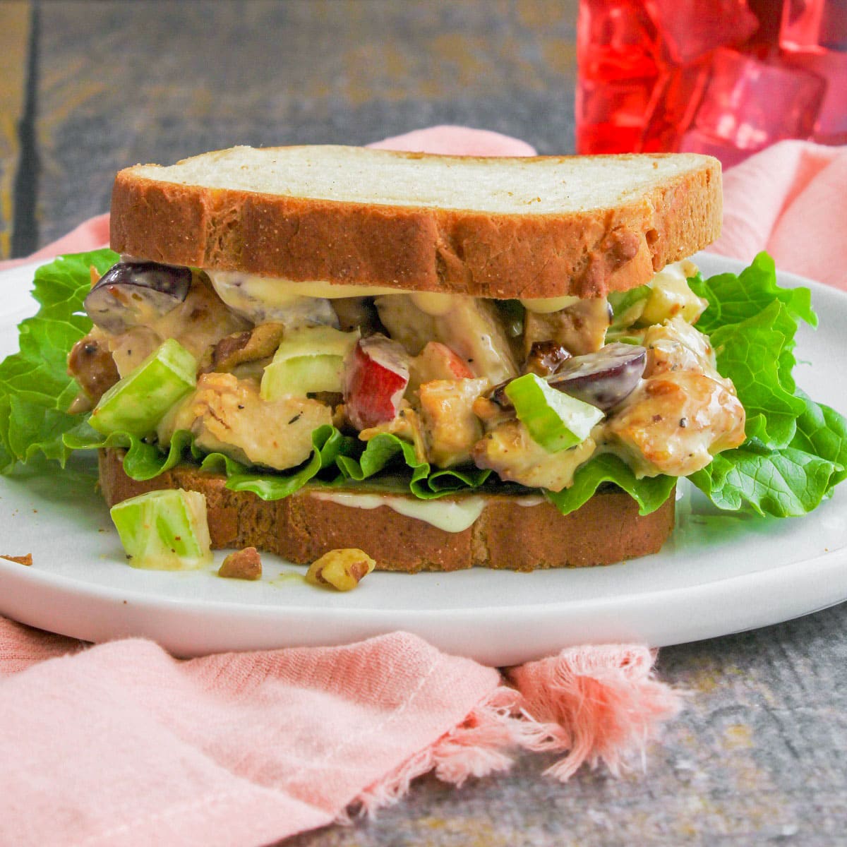 gluten-free chicken salad in sandwich