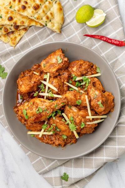 Chicken Bhuna - Piping Pot Curry