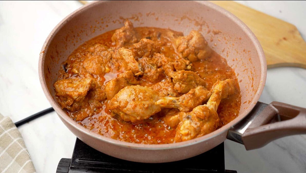 Chicken Bhuna - 97