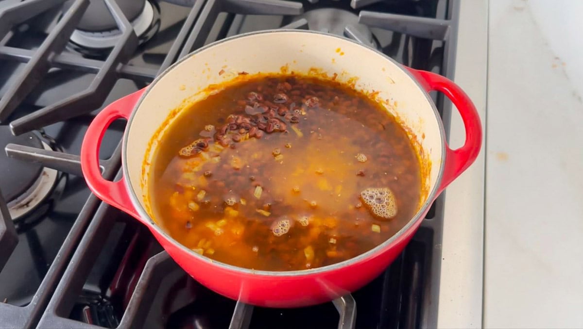 Add water and boil to make Adzuki Bean Curry