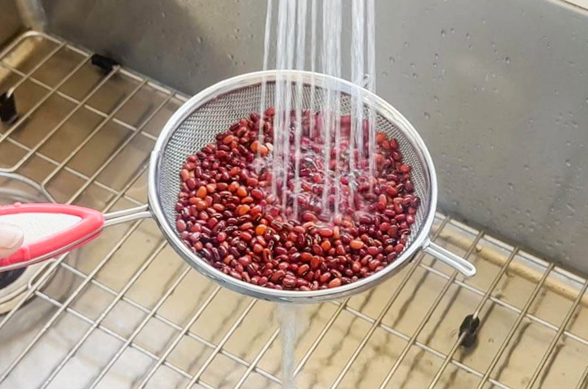 Washing Adzuki beans before cooking