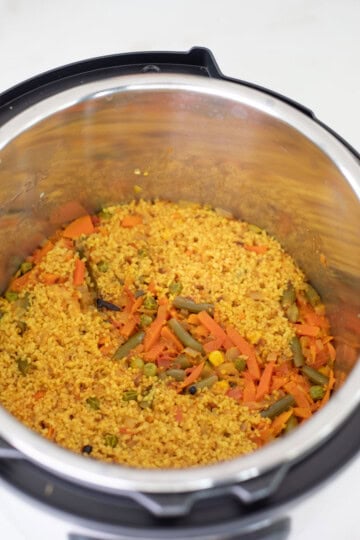 dalia pulao cooked in instant pot