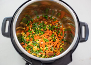 added mixed vegetables in instant pot to make quinoa pulao