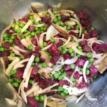 sauteed ingredients for beet pulao in instant pot