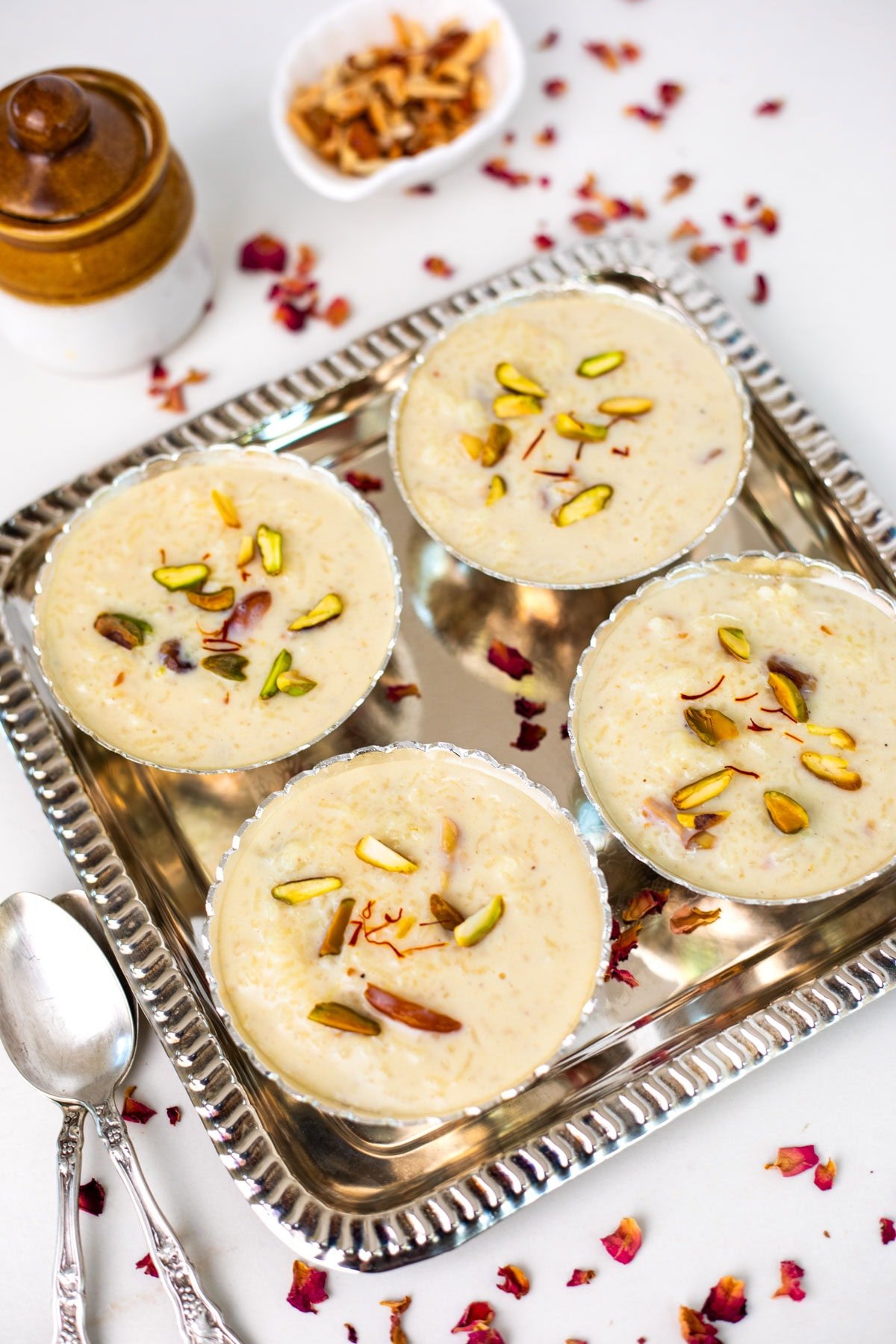 instant pot rice kheer in four small bowls