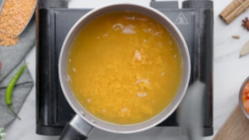 cook masoor dal in the pot