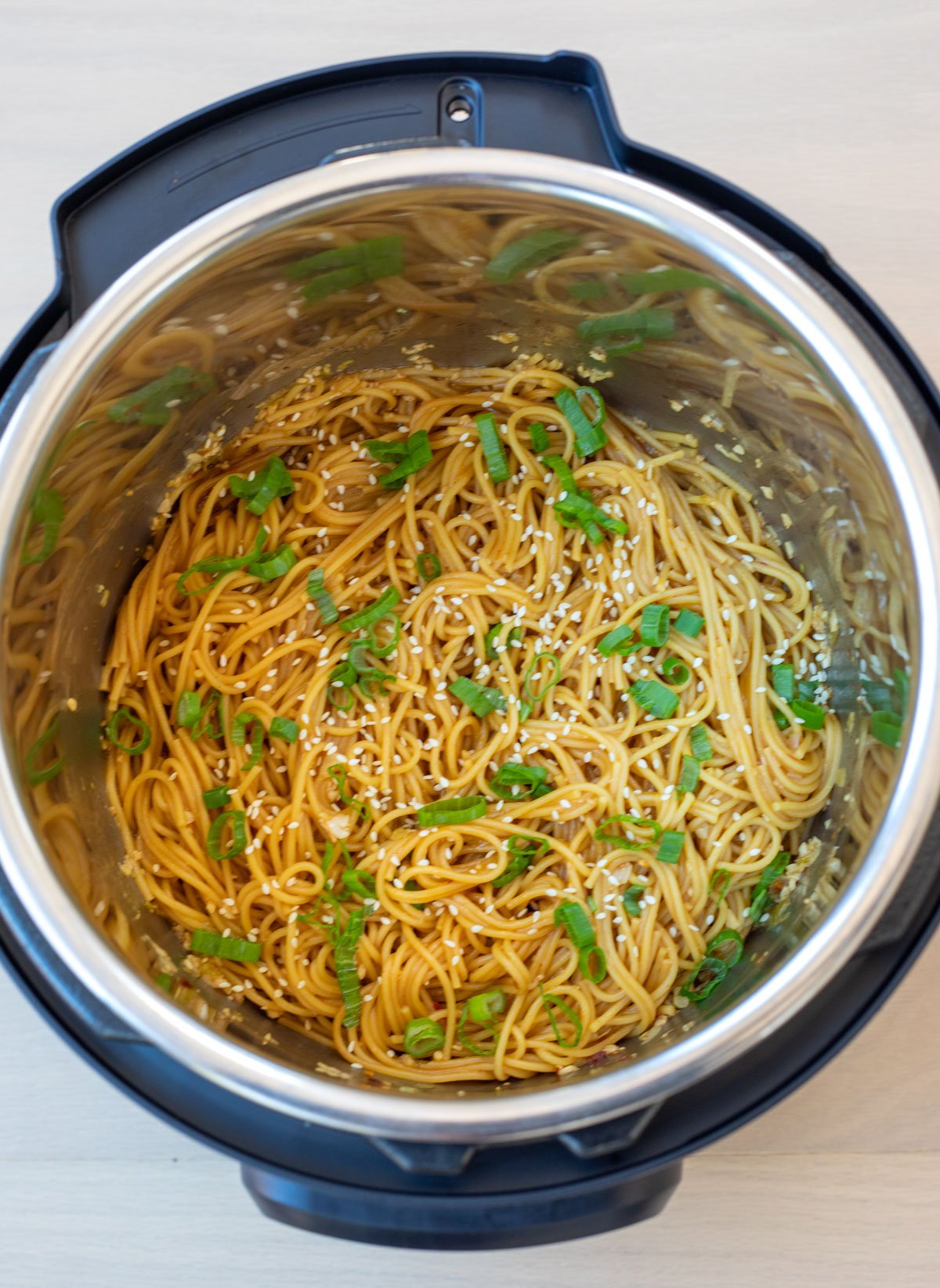 garlic noodles cooked in instant pot