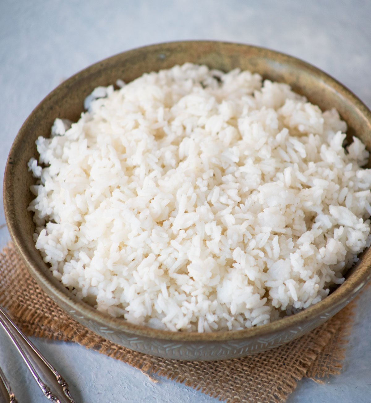 Instant Pot Sona masoori rice served in a bowl. 
