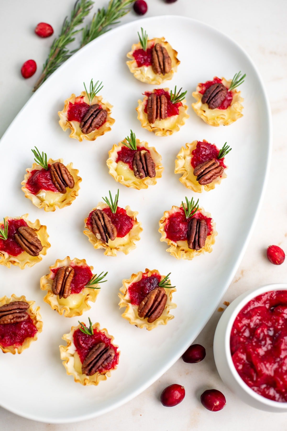 Easy homemade holiday cranberry chutney brie bites