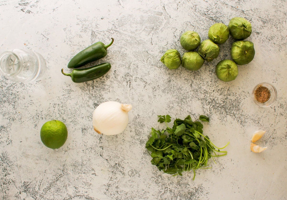 Ingredients to make salsa verde